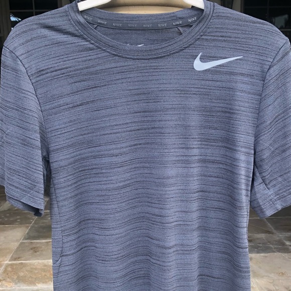 COPY - NIKE DRI-FIT ATHLETIC T SHIRT BLACK MENS S - Picture 4 of 6
